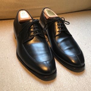 Ferragamo dress shoes, mint condition, size 10